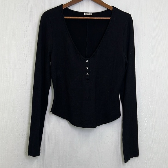 Free People - Keep It Basic Black Ribbed 3 Button Long Sleeve Top Size Large - Picture 8 of 12